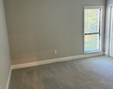 3201 Lenox Road Ne - Photo Thumbnail 7