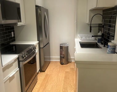3201 Lenox Road Ne - Photo Thumbnail 2