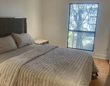 3201 Lenox Road Ne - Photo Thumbnail 4