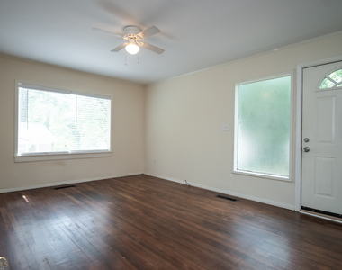 175 Habersham Way - Photo Thumbnail 10