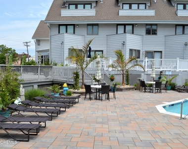 900 Ocean Avenue - Photo Thumbnail 14