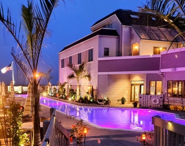 900 Ocean Avenue - Photo Thumbnail 2