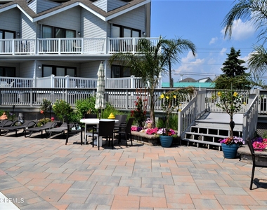 900 Ocean Avenue - Photo Thumbnail 18