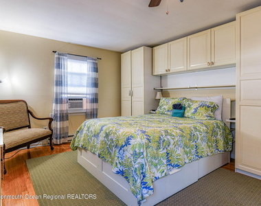 42 Abbott Avenue - Photo Thumbnail 9