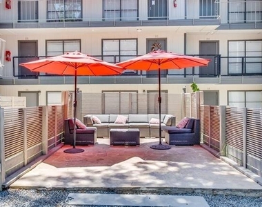 2800 Douglas Avenue - Photo Thumbnail 13
