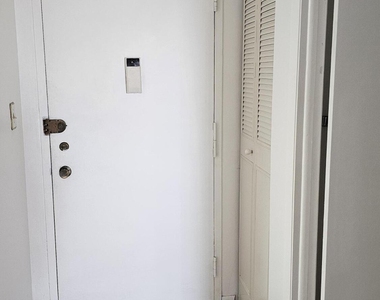 1300 Ne Miami Gardens Drive - Photo Thumbnail 15