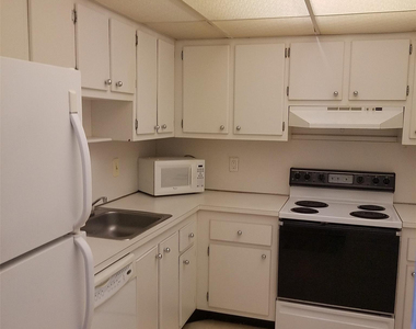 1300 Ne Miami Gardens Drive - Photo Thumbnail 13