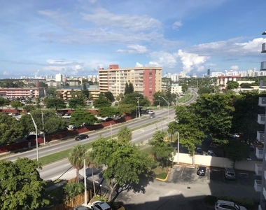 1300 Ne Miami Gardens Drive - Photo Thumbnail 11