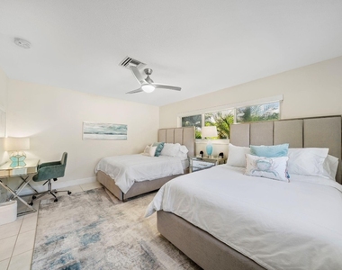 4804-4806 Ne 21st Avenue - Photo Thumbnail 5