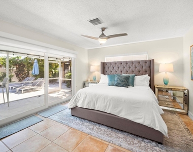 4804 Ne 21st Avenue - Photo Thumbnail 1