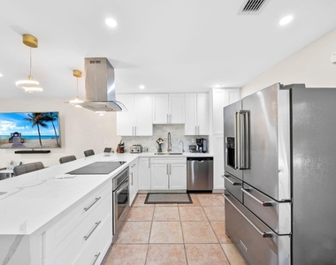 4804 Ne 21st Avenue - Photo Thumbnail 8
