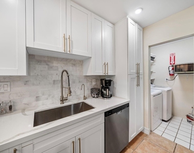 4804 Ne 21st Avenue - Photo Thumbnail 9