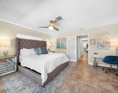 4804 Ne 21st Avenue - Photo Thumbnail 2