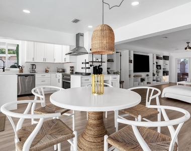 2233 Se 15th Street - Photo Thumbnail 26