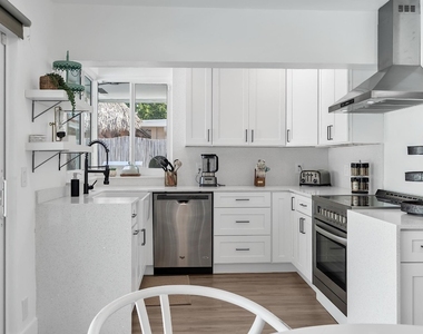 2233 Se 15th Street - Photo Thumbnail 27