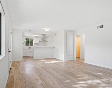 5977 Nelda Street - Photo Thumbnail 5