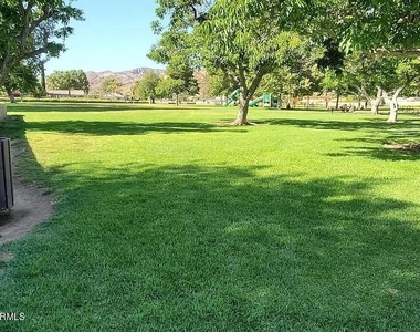 5977 Nelda Street - Photo Thumbnail 14