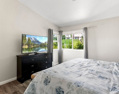 19 Dover Pl - Photo Thumbnail 17