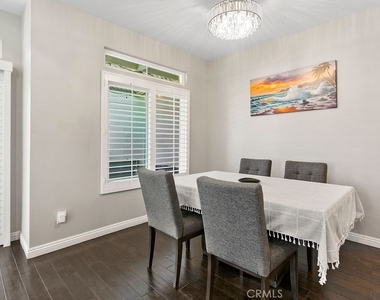 19 Dover Pl - Photo Thumbnail 6