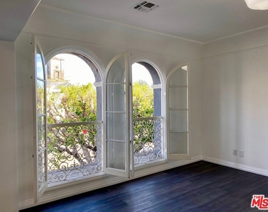 619 S La Brea Avenue - Photo Thumbnail 5