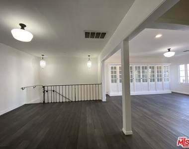619 S La Brea Avenue - Photo Thumbnail 20
