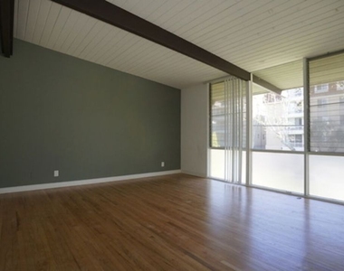 11133 Rose Avenue - Photo Thumbnail 10