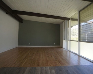 11133 Rose Avenue - Photo Thumbnail 15