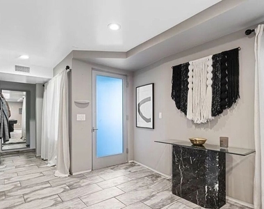 615 6th Avenue - Photo Thumbnail 32