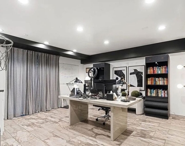 615 6th Avenue - Photo Thumbnail 27