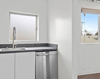 615 6th Avenue - Photo Thumbnail 22