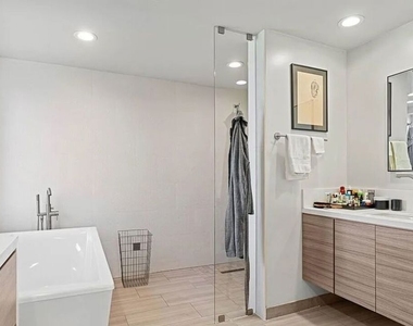 615 6th Avenue - Photo Thumbnail 13