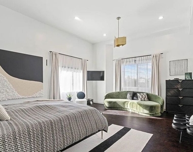 615 6th Avenue - Photo Thumbnail 9