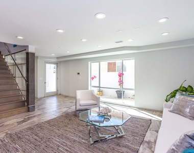 615 6th Avenue - Photo Thumbnail 31