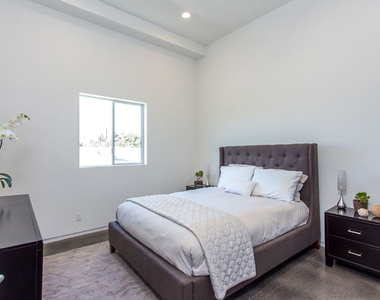 615 6th Avenue - Photo Thumbnail 14