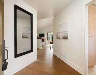 2452 Azure Coast Dr - Photo Thumbnail 5