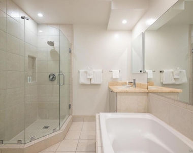 2452 Azure Coast Dr - Photo Thumbnail 25