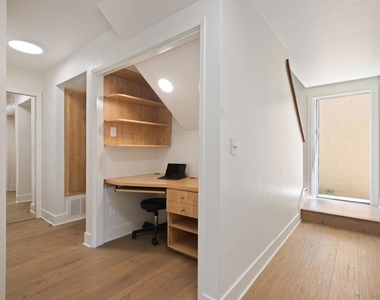 2452 Azure Coast Dr - Photo Thumbnail 27