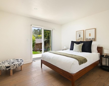 2452 Azure Coast Dr - Photo Thumbnail 28
