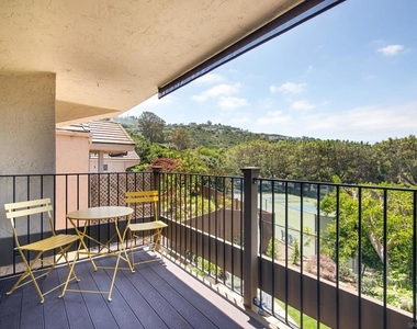 2452 Azure Coast Dr - Photo Thumbnail 14