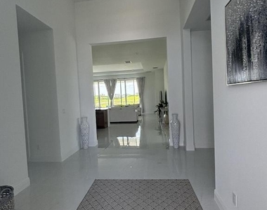 10231 Sw Latium Way - Photo Thumbnail 3