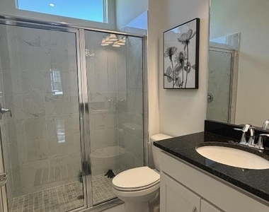 10231 Sw Latium Way - Photo Thumbnail 7