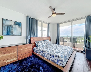700 E Boynton Beach Boulevard - Photo Thumbnail 17