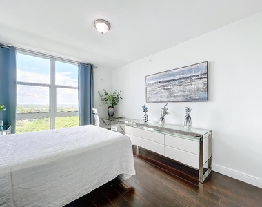700 E Boynton Beach Boulevard - Photo Thumbnail 29