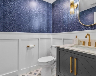 1920 Spanish Trail - Photo Thumbnail 13