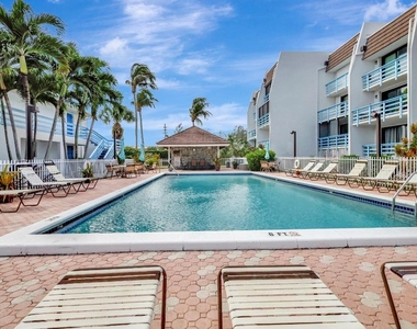 11000 S Ocean Drive - Photo Thumbnail 23