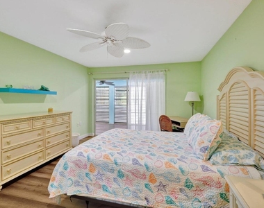 11000 S Ocean Drive - Photo Thumbnail 9