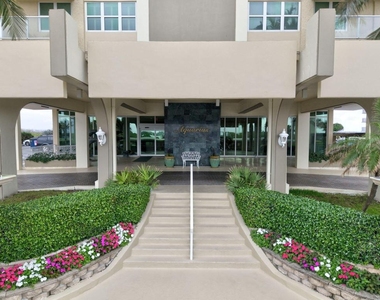5440 N Ocean Drive - Photo Thumbnail 7