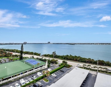 5440 N Ocean Drive - Photo Thumbnail 51