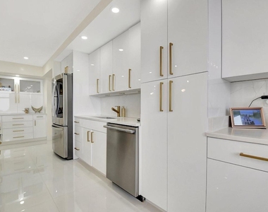 5440 N Ocean Drive - Photo Thumbnail 27