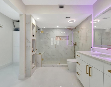 5440 N Ocean Drive - Photo Thumbnail 46